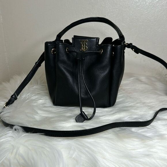 💯Authentic Burberry Monogram motif bucket bag🍀 - Picture 1 of 16